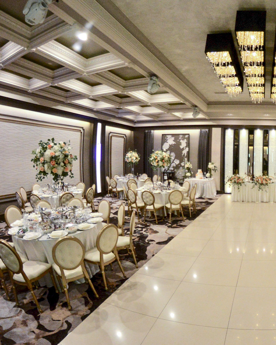 Crystal-Ballroom-Mobile-Gallery-02_01