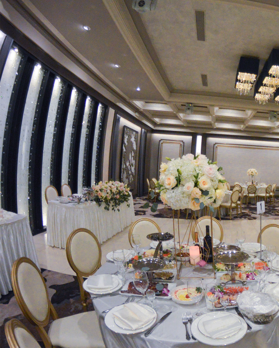 Crystal-Ballroom-Mobile-Gallery-04_01
