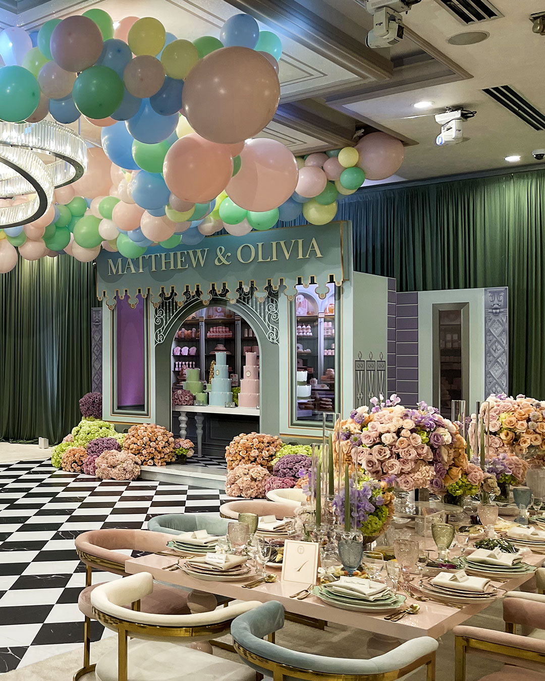 De-Luxe-Grand-Ballroom-Gallery-Mobile-05_02