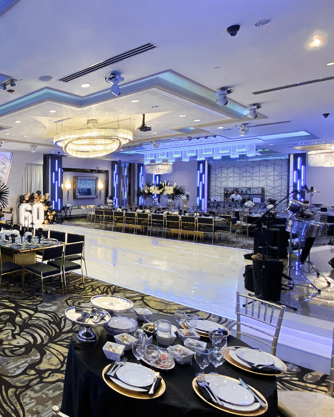 De-Luxe-Grand-Ballroom-Gallery-Mobile-09_02