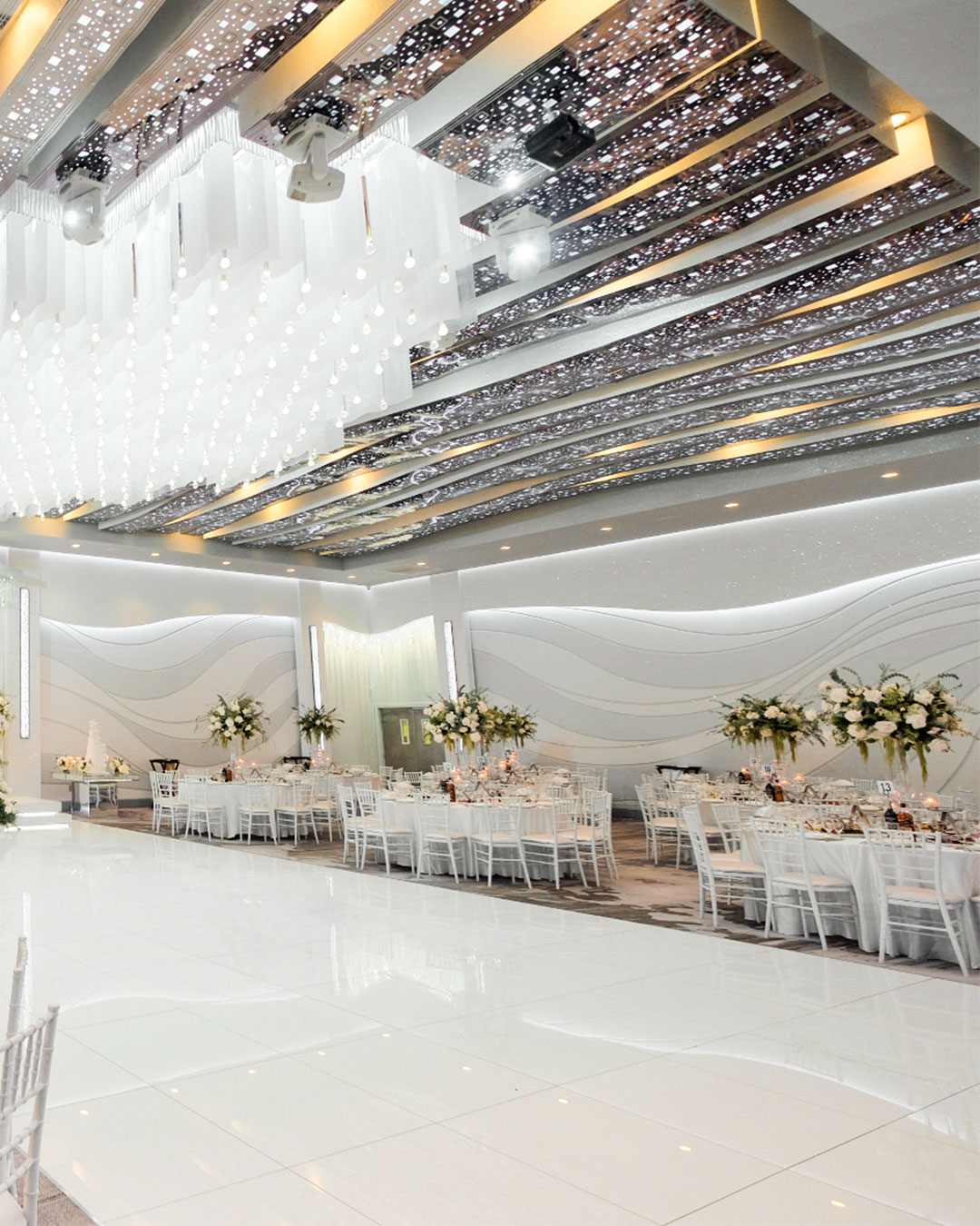 Modern-Ballroom-Mobile-Gallery-01_02