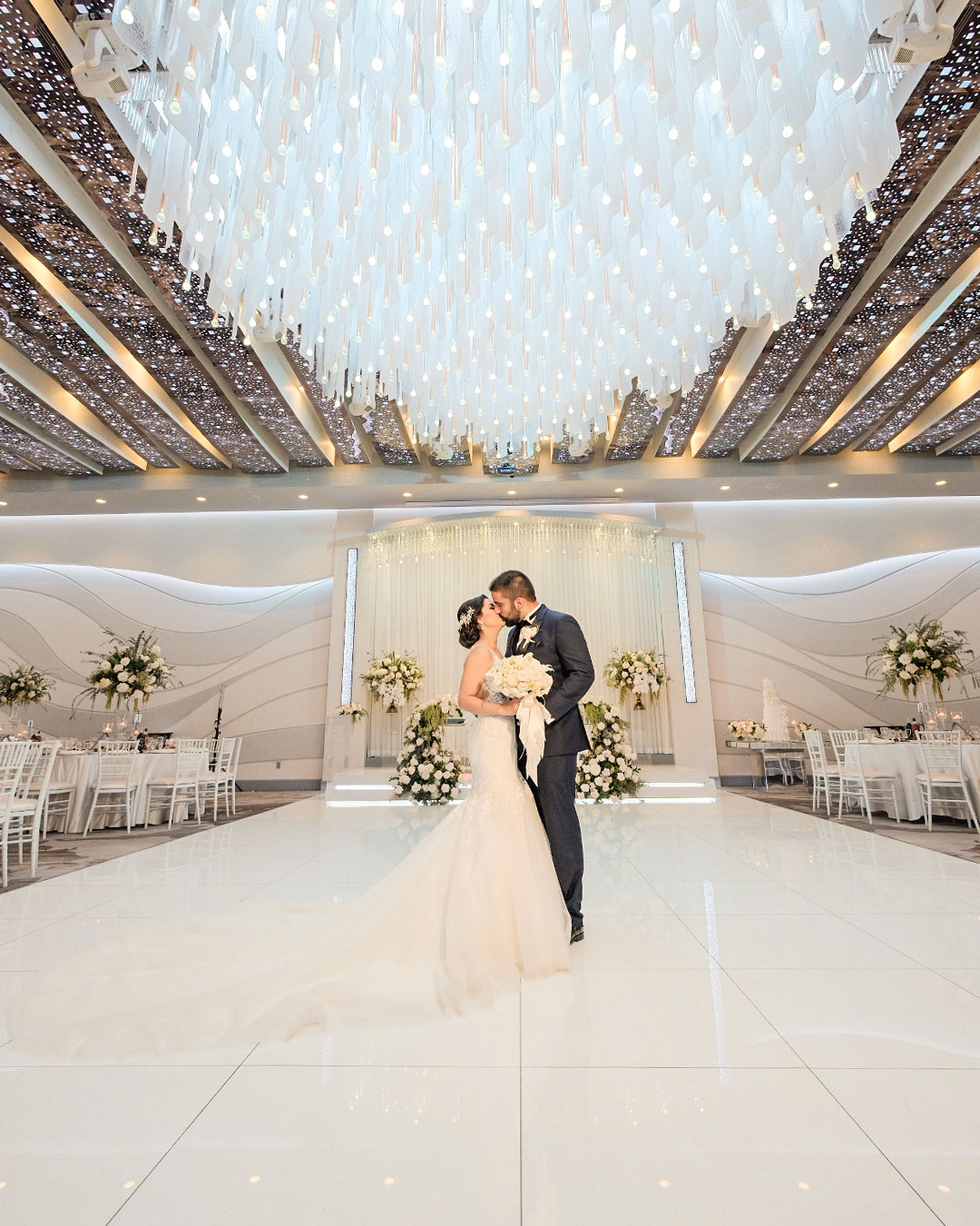 Modern-Ballroom-Mobile-Gallery-03